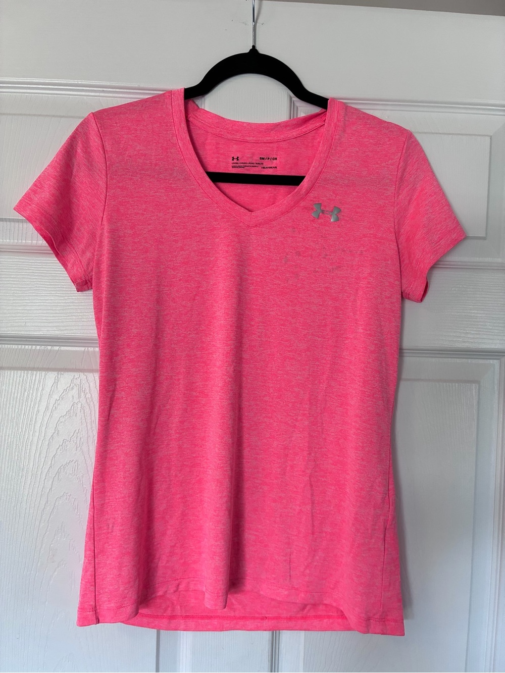 Under Armour Women's Heather Neon Pink V-Neck Short Sleeve Tee